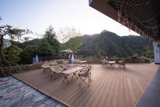 Zhangjiajie JOY Hotel -New Hotel ,Avatar Mountain View, Walking Distance to the Middle Gate of Forest Park,Quite Entrance, Less Crowed & No Queue,Free well-prepared Breakfast,Free Self-Service Laundry & Drying, Attraction Tickets Serivce,Nice Host - 7