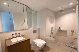 Skyline Stays Southbank Rooftop Pool Apt - 1