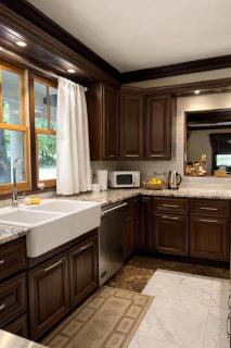 4 Bedroom Grand Heritage Home Downtown Vancouver - 7