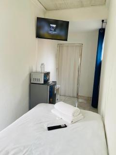 The Hideaway in Southernwood Guest House - 5