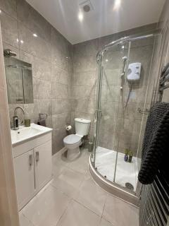 Cozy Studio Apartment in Bradford City Centre! - 3