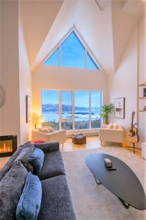 403 - Luxury Condo - Incredible View & Pool - 1