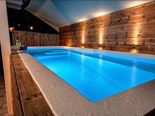 apt with private hot pool - 3