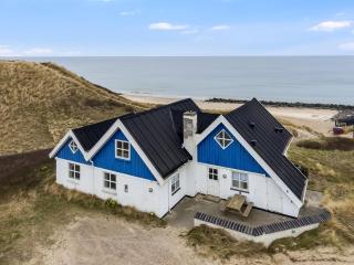 Holiday Home Hillegonde - 84m from the sea by Interhome - 0