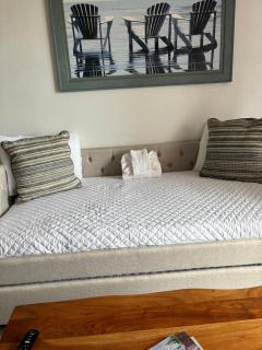 Ocean & Pool View - Hot Tubs - 2 Pools - Gym - Tennis ct - on seawall - Shoreline Stays 08 - 5
