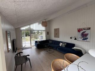 Holiday Home Jale - 900m from the sea by Interhome - 2