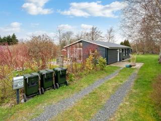 Holiday Home Menke - 300m from the sea by Interhome - 5