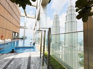 Aurora Tower At Tropicana The Residence KLCC - 3