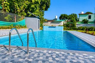 The Evergreen Hotel - 0