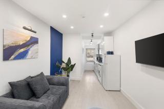 Fresh & Modern 1BR Apartment in North London - 0