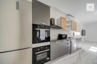 Swieqi central Home w Ensuite Rooms and Fast WiFi - 9