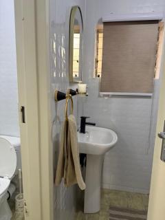 Twelve Palms Cosy Pad - 1