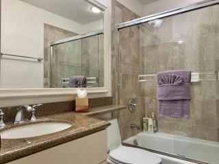 Fully equipped 2BR gem in quiet spot in Kulalani - 2