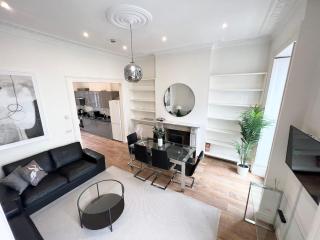 Large 3 Bed 3 Bath Apartment- Central London - Londra - 4