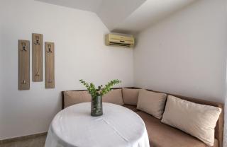 Central 1-Bedroom Apartment - 7