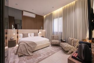 Rozn Co Modern Elegance Studio Escape - 0