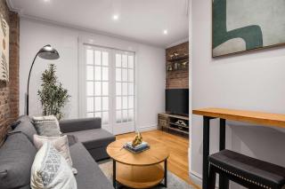 Stylish 2-Bedroom Stay in East Village - 7