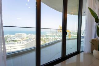 Endless Ocean View Waterfront 1 Bedroom Apartment by Island Properties - 1
