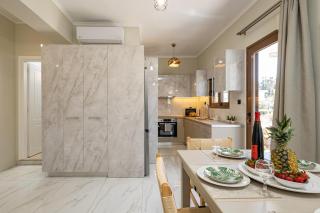 Golden Coast Residences - 6
