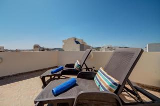 Delfin Court 2BD Apartments & Penthouse close to Promenade - 1