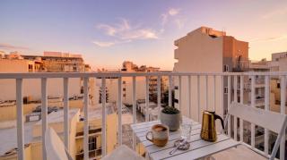 Delfin Court 2BD Apartments & Penthouse close to Promenade - 2
