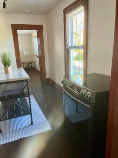 The Barker Bungalow - 7