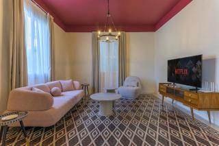 SAWA Joury 1BR Rosy Apt with Bathtub in Mar Mikhael - 8