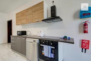 Prime Swieqi large home with Private Pool and Sundeck - 7