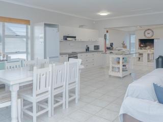 Ocean View 25 - 9