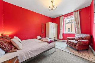 May Court 2 Bedroom Apartment - Inverness - 2