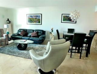 Ocean View Balcony Condo with Rooftop Pool - 9