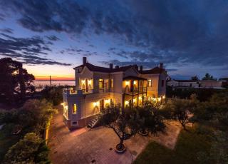 Sunset English Villa - 0