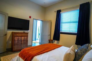 Opal Suite - NEW 2 bed-2 bath loft near Downtown! - 5