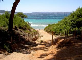 Studio moderne au cœur de Hyeres - 1