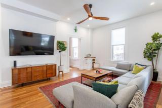 Luxury 5BR Home Perfect for Groups - 1