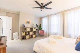 Family & Pet Friendly with Fast Wi-Fi - 2