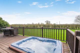 Field View 1 bed-No Pets- Walnut - 8