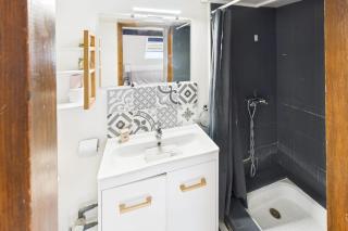 Studio Deschainets - Center of Troyes 200m from the Train Station - 2