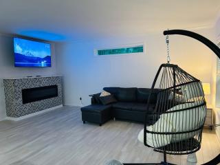 Swan Lake Resort - 3