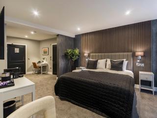 Hotel 30 Five - 0