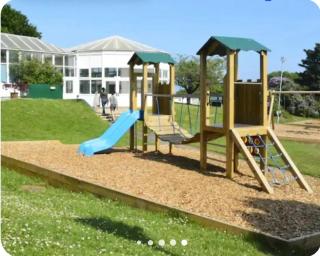Devon and Cornwall gold category holiday home with balcony - 1
