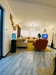 Stylish 3BR At Staroot Residency With Twin Bed Pool - 5