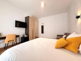 Barirooms - Cardassi Suites - 9
