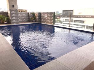Deluxe Twin Bed at Sunvida Tower across SM CITY - 7