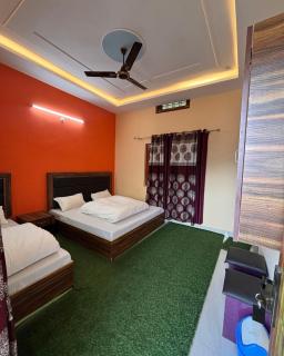 Hotel Om Palace - 3