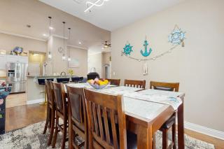 2 Mi to Beach! Group-Friendly Navarre Getaway - 3