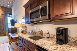 124 Lofts - Downtown Dundee - Walk to Dining - 6