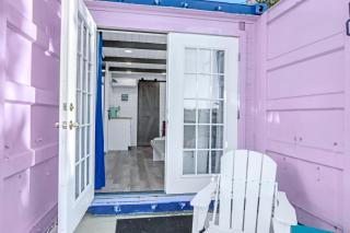 The Container Retreat - C13 - 7
