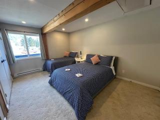 Bear Valley Guesthouse - 5