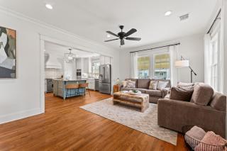 Lux 4BR Home With Putting Green-Game Room-Fire Pit - 2